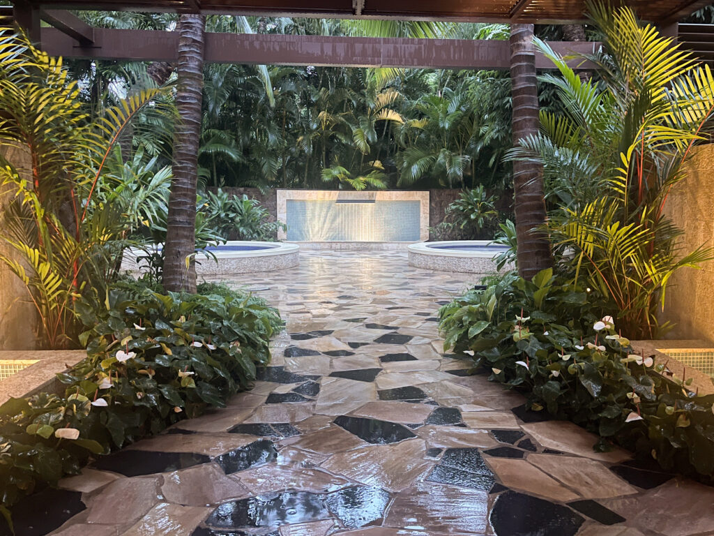 Laniwai_Entrance to Hydrotherapy Garden Laniwai Spa at Disney's Aulani Hydrotherapy Garden